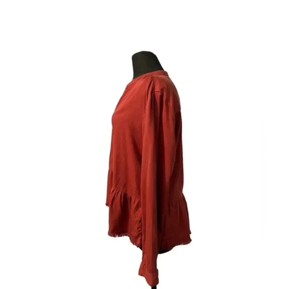 Harper Peplum Button down shirt Large - Picture 7 of 7